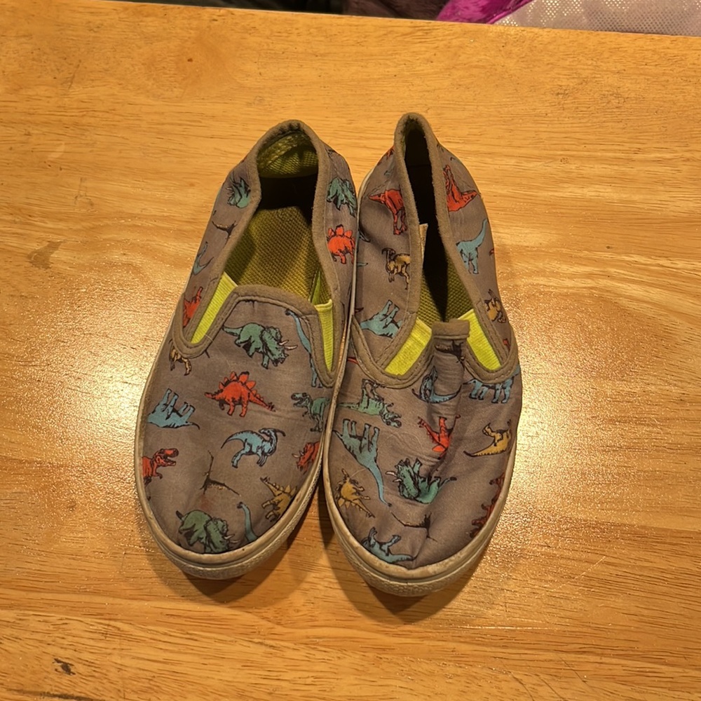 2 shoes size 13 kids sold on another site - Picture 3 of 4